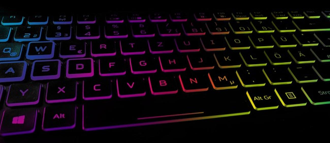 Comment augmenter la puissance de la lumière RVB sur le clavier